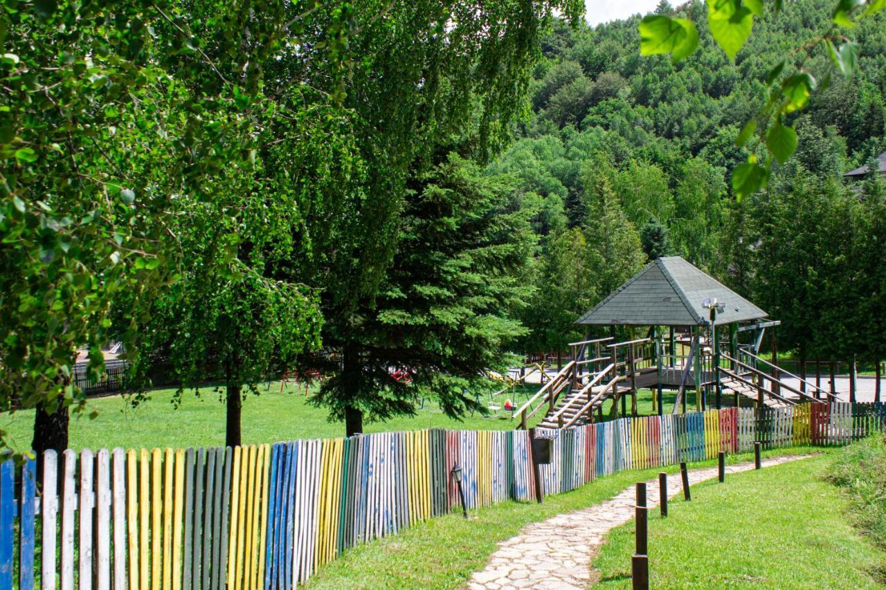Hotel Junior Копаоник Экстерьер фото