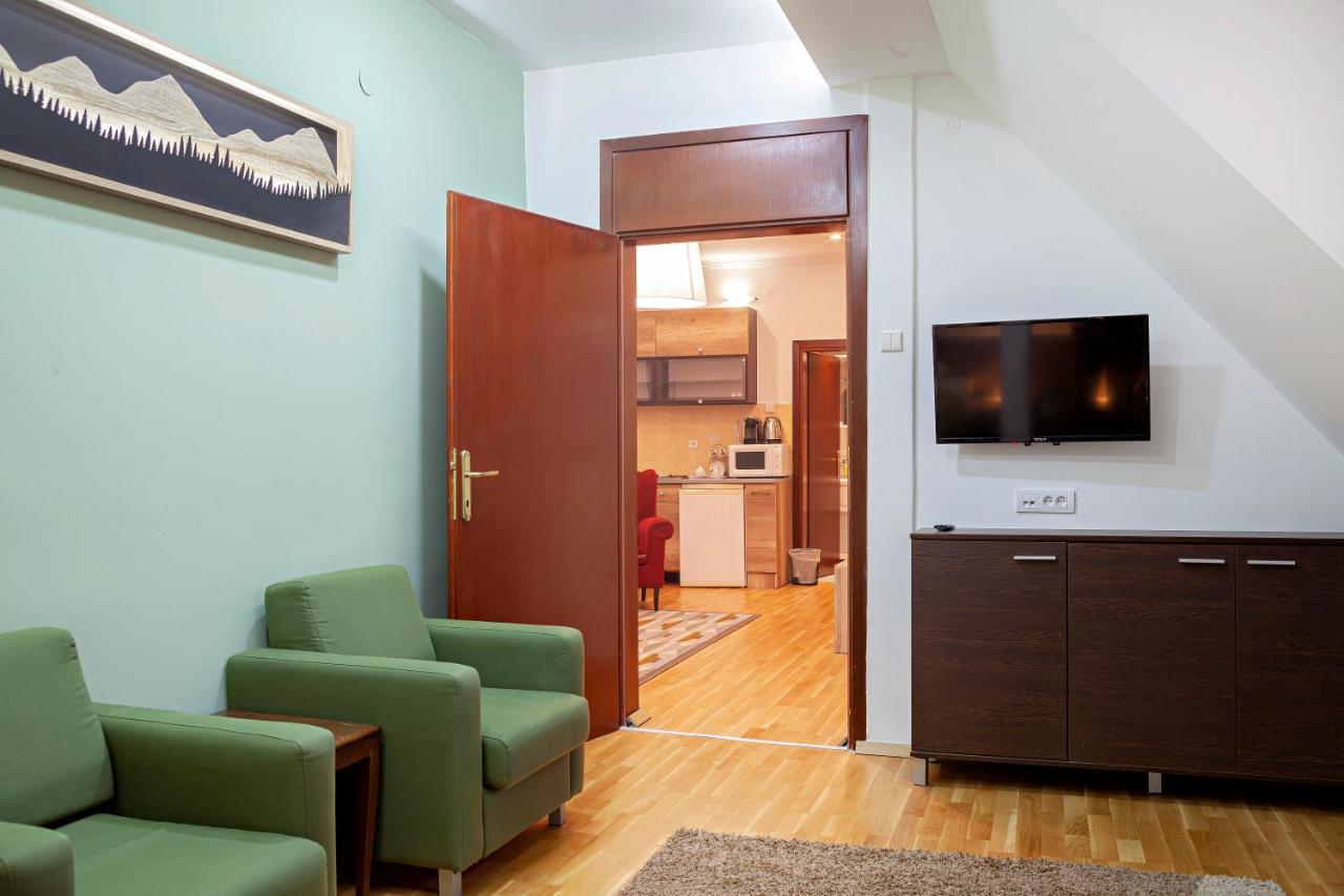 Hotel Junior Копаоник Экстерьер фото