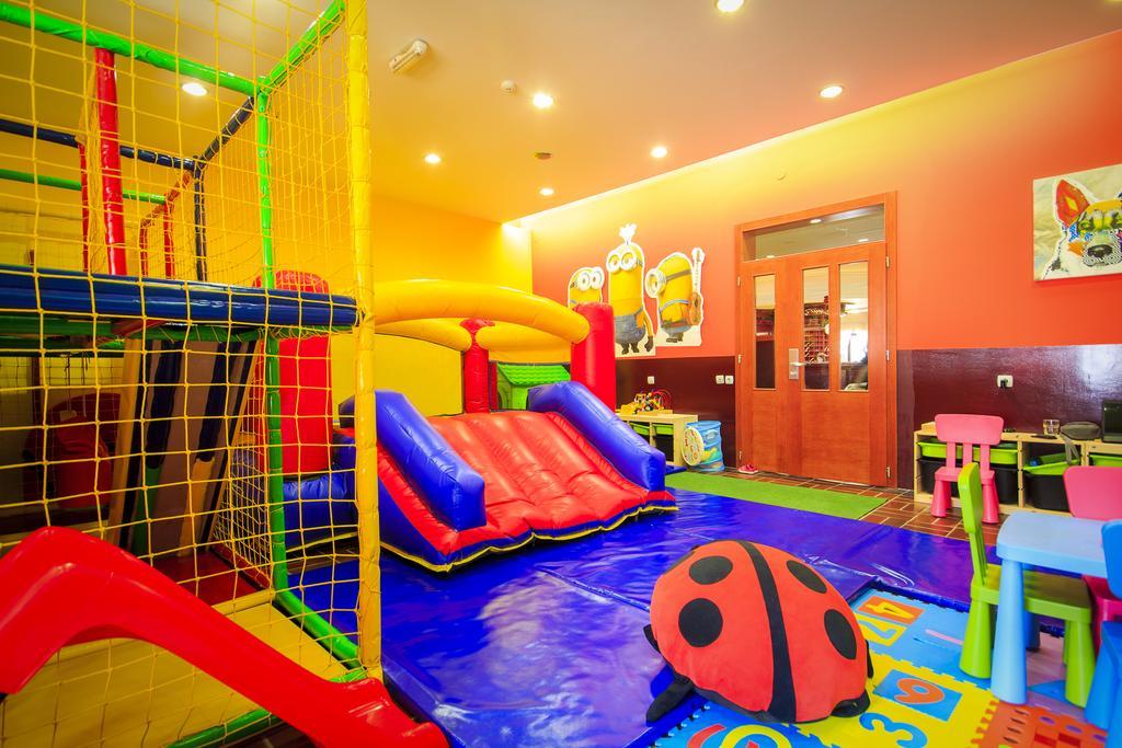Hotel Junior Копаоник Экстерьер фото