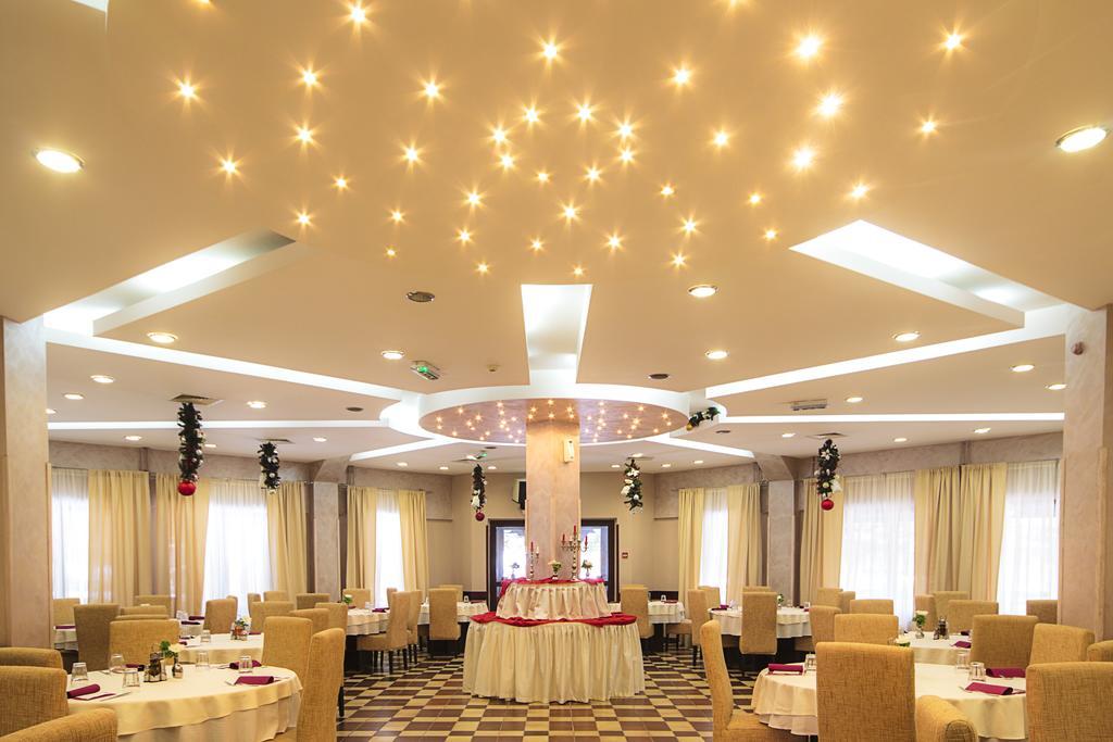 Hotel Junior Копаоник Экстерьер фото