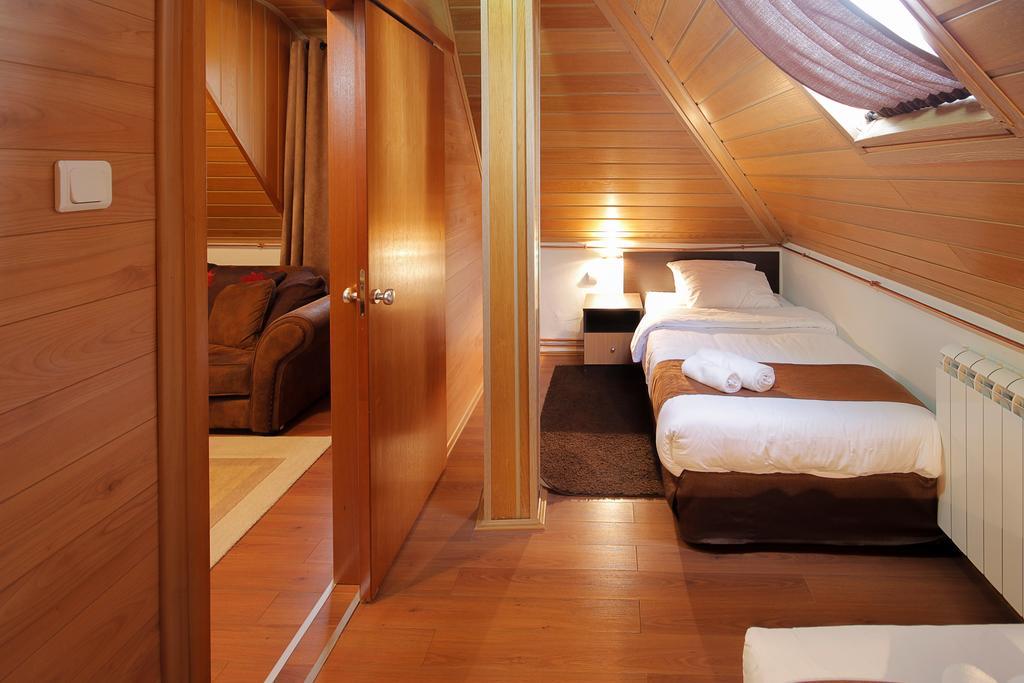 Hotel Junior Копаоник Экстерьер фото