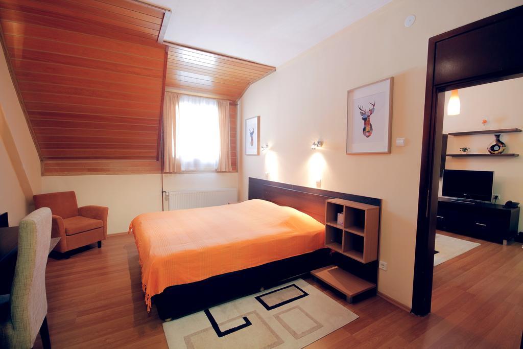 Hotel Junior Копаоник Экстерьер фото