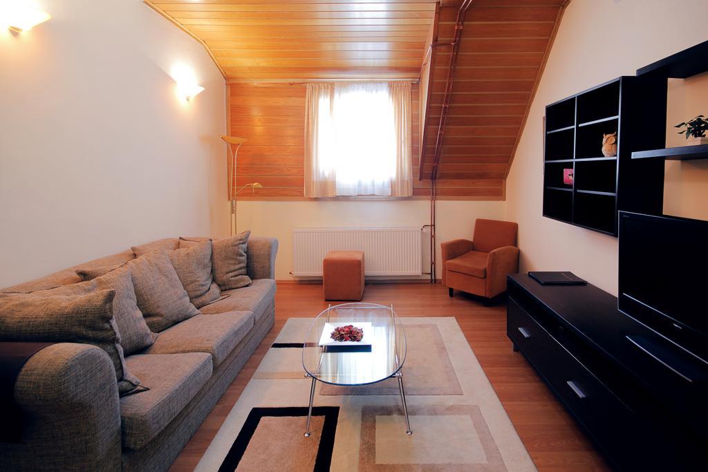 Hotel Junior Копаоник Экстерьер фото